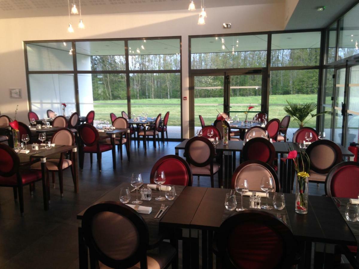 Hotel - Restaurant La Claire Foret Morhange Dış mekan fotoğraf