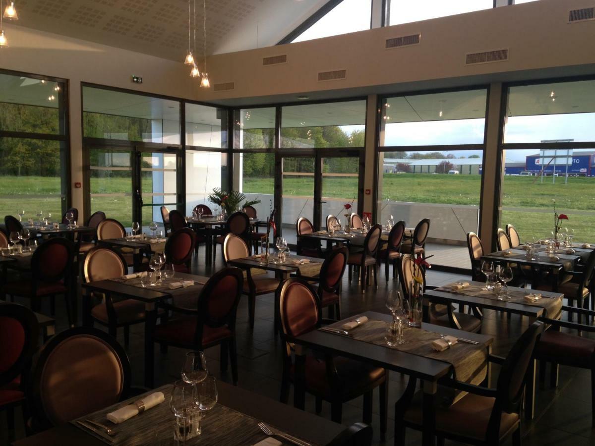 Hotel - Restaurant La Claire Foret Morhange Dış mekan fotoğraf